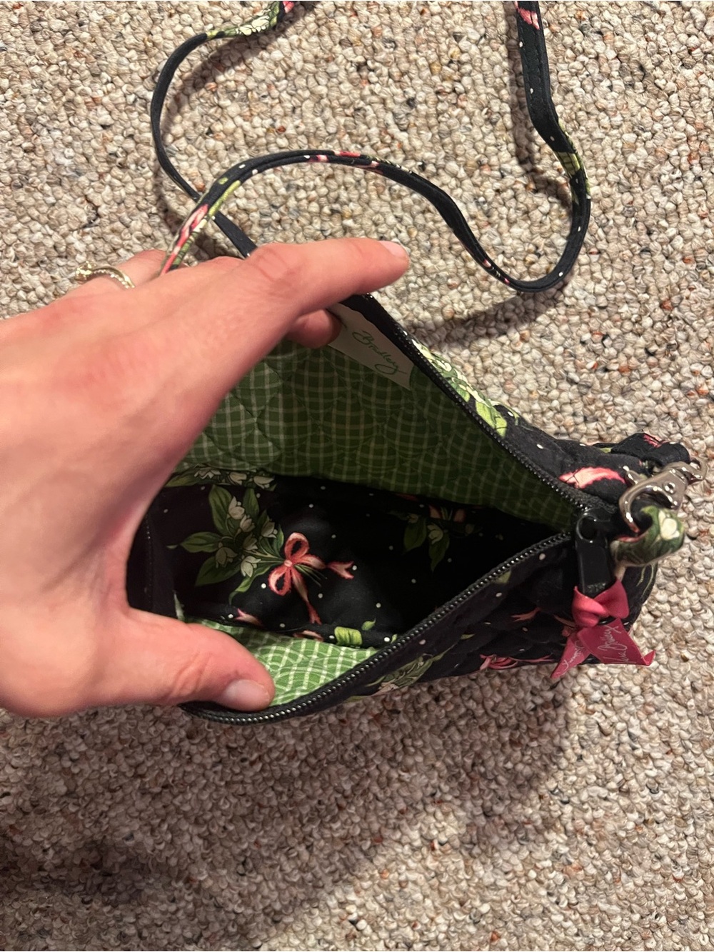 Vera Bradley retired New Hope crossbody bag in “Pink Ribbon” breast cancer print - Picture 7 of 10